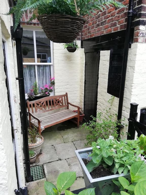 A Summer Place - Spacious Maisonette, Central Whitby, Sleeps 4, Close To Amenities Διαμέρισμα Εξωτερικό φωτογραφία